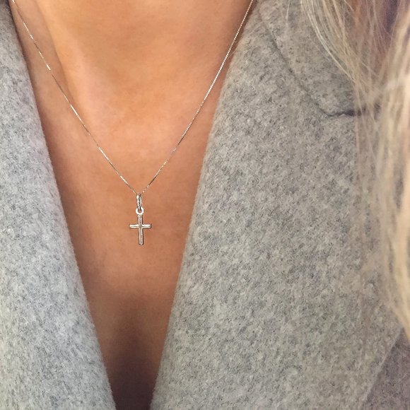 Real White Gold Cross Pendant Necklace 10K Gold Small Cross Stamped 10K - Picture 3 of 5